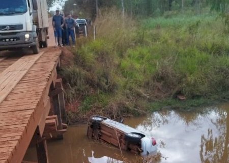 Veículo cai de ponte e duas pessoas morrem na MS-141 em Nova Andradina