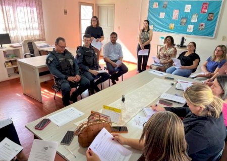 ANGÉLICA: Polícia Militar e Secretaria de Educação definem ações contra cigarros eletrônicos e infrações nas escolas