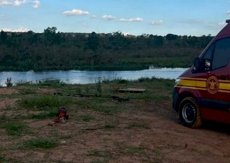 Jovem desaparece após tentar salvar colega no Rio Sucuriú, em Paraíso das Águas