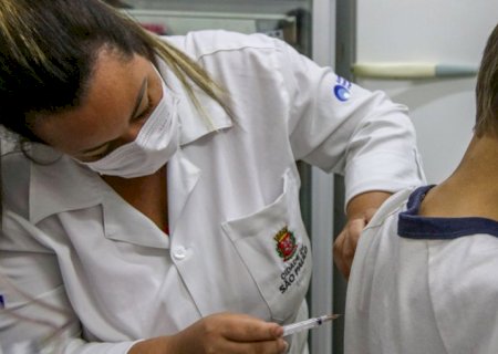 Vacina contra HPV reduz em 58% casos de câncer de colo de útero