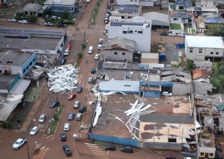 Governo garante verbas e serviços após tornado que atingiu o Paraná