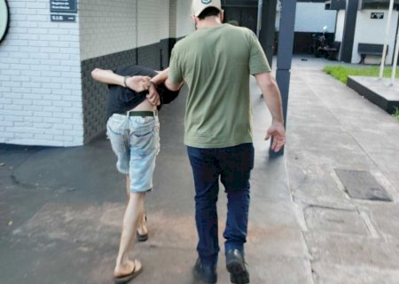 Casal preso por maus-tratos contra criança passará por audiência de custódia nesta terça-feira