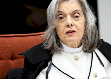 Cármen Lúcia vota para condenar Eduardo Bolsonaro por difamação