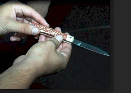 Aluno é flagrado com droga e canivete dentro de escola em São Gabriel do Oeste