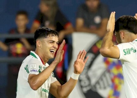 Palmeiras derrota Bragantino para manter liderança no Brasileiro