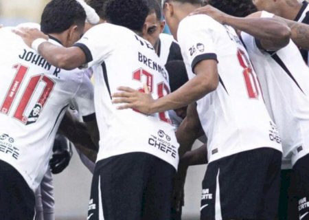 Flamengo abre 2 a 0, mas Vasco reage e clássico termina empatado