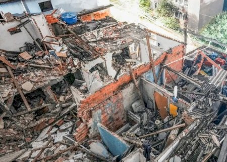 Casas começam a ser demolidas após explosão em São Paulo