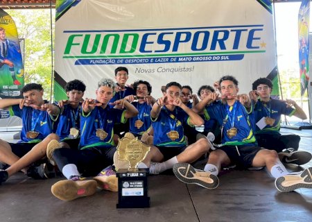Ivinhema é campeão invicto dos Jogos Escolares de MS no voleibol masculino