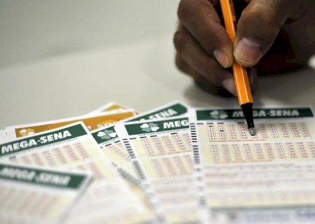 Mega-Sena acumula novamente e prêmio principal vai para R$ 65 milhões