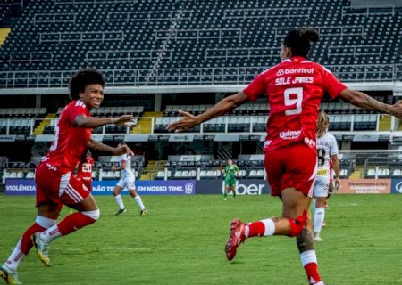 Inter aplica 3 a 0 no Santos fora de casa pelo Brasileirão Feminino