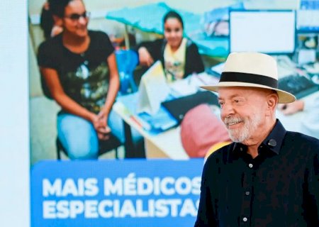 Lula responsabiliza clã Bolsonaro por ataque dos EUA ao Pix e taxação