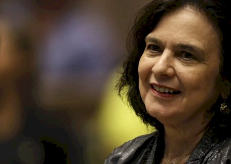 Nísia Trindade lança livro sobre bastidores da covid-19