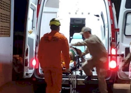 Mulher capota carro e é socorrida em estado grave em Chapadão do Sul