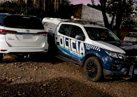Caminhonete com motor furtado é recuperada na região de fronteira