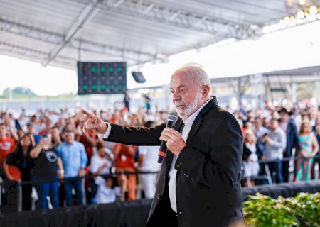 Aprovação de Lula vai a 46%, avaliação bom/ótimo atinge 31% e insatisfação cai na Capital