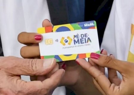 Pé-de-Meia paga nova parcela no mês de agosto; confira datas