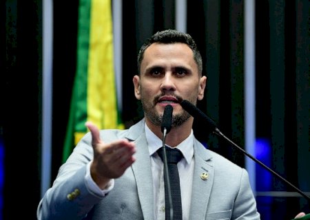 Em convenção do Republicanos, Cleitinho volta a pedir para ser candidato por Minas; Marcos Pereira nega novamente