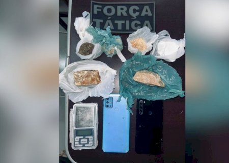 IVINHEMA: Força Tática apreende crack, cocaína, balança de precisão e dinheiro no Piravevê