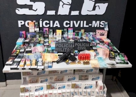 DEODÁPOLIS: Polícia prende homem com pistola, munições, mais de 200 vapes e R$ 6,4 mil