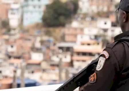 PM ocupa cinco comunidades do Complexo de Israel, no Rio