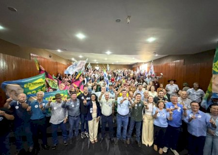 Angélica: Governador Eduardo Riedel e candidatos ao Senado participam de reunião política no Sindicato Rural