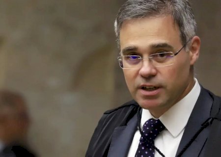 Mendonça homologa delação sobre financiamento do filme sobre Bolsonaro