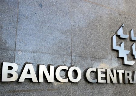 Mercado financeiro reduz previsão da inflação para 5% este ano