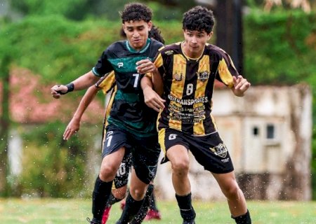 Pantanal e N&aacute;utico largam na frente nas semifinais do Estadual Sub-15