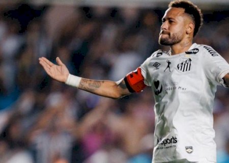 Gols de Neymar garantem empate do Santos contra l&iacute;der Flamengo