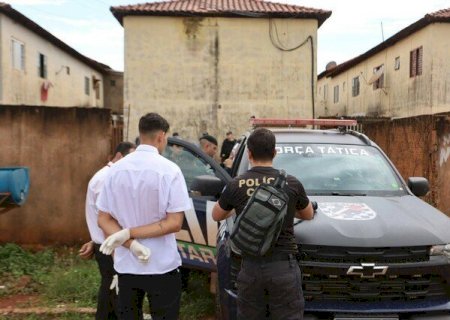 Mulher vai com PM recolher pertences na casa do ex, homem reage e morre baleado em MS